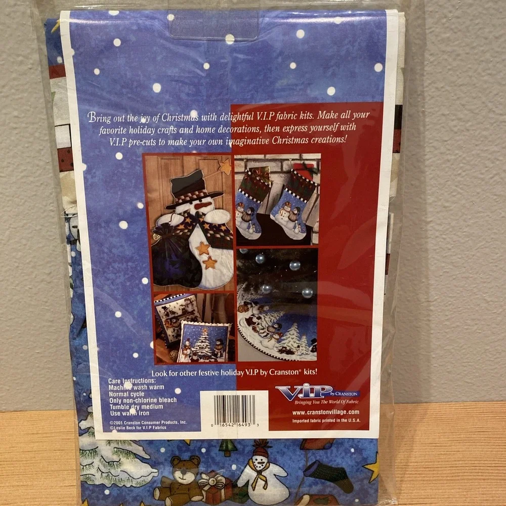 VIP Cranston Christmas Pillow Kit - Makes 2 Frosty Friends Pillows 14 x 14